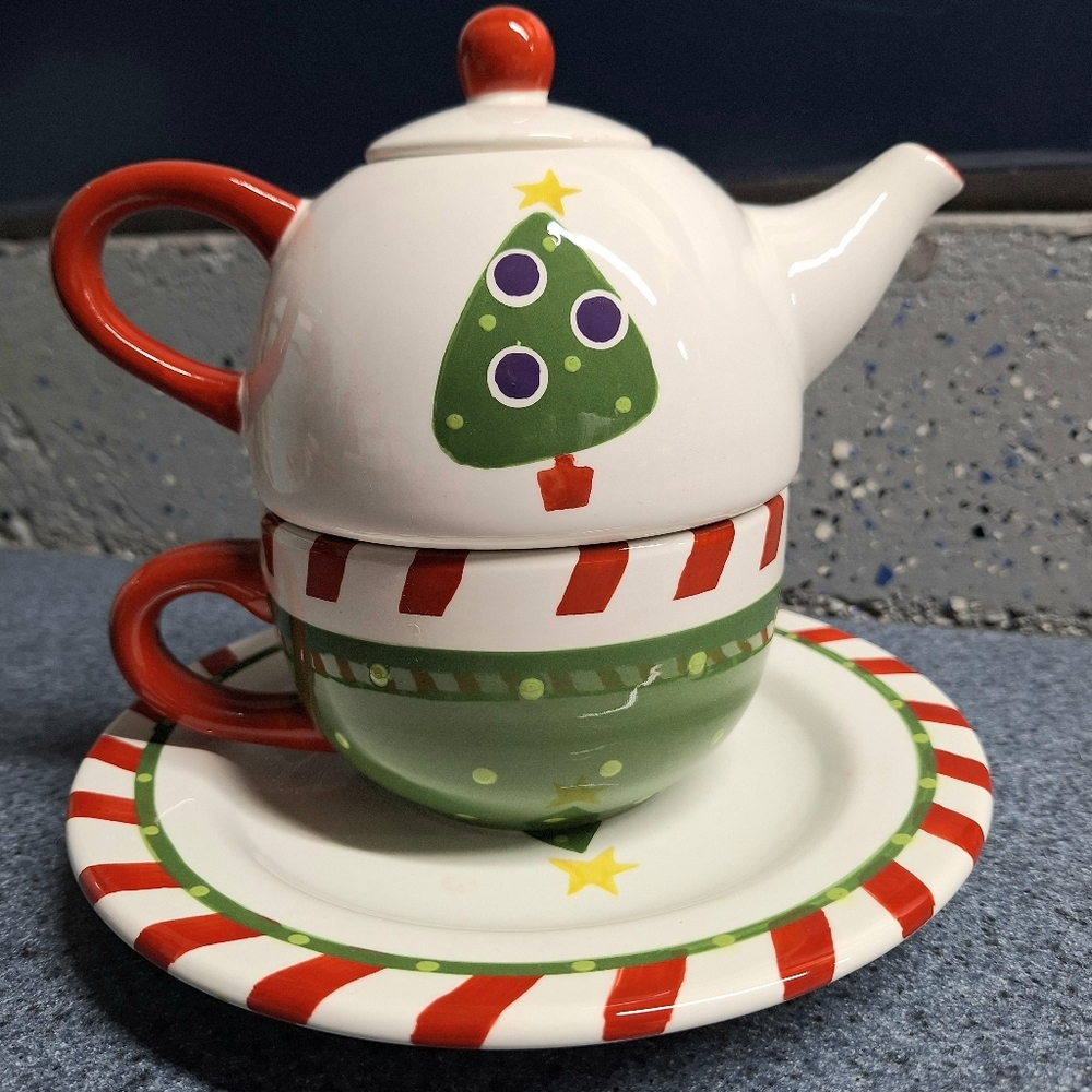Pier 1 Stackable Tea/Coffee/Chocolate Set With Plate, Porcelain 3 Piece Set🎄